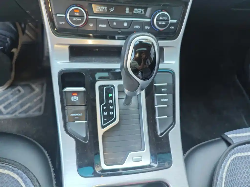 Geely Emgrand GS — фото 15