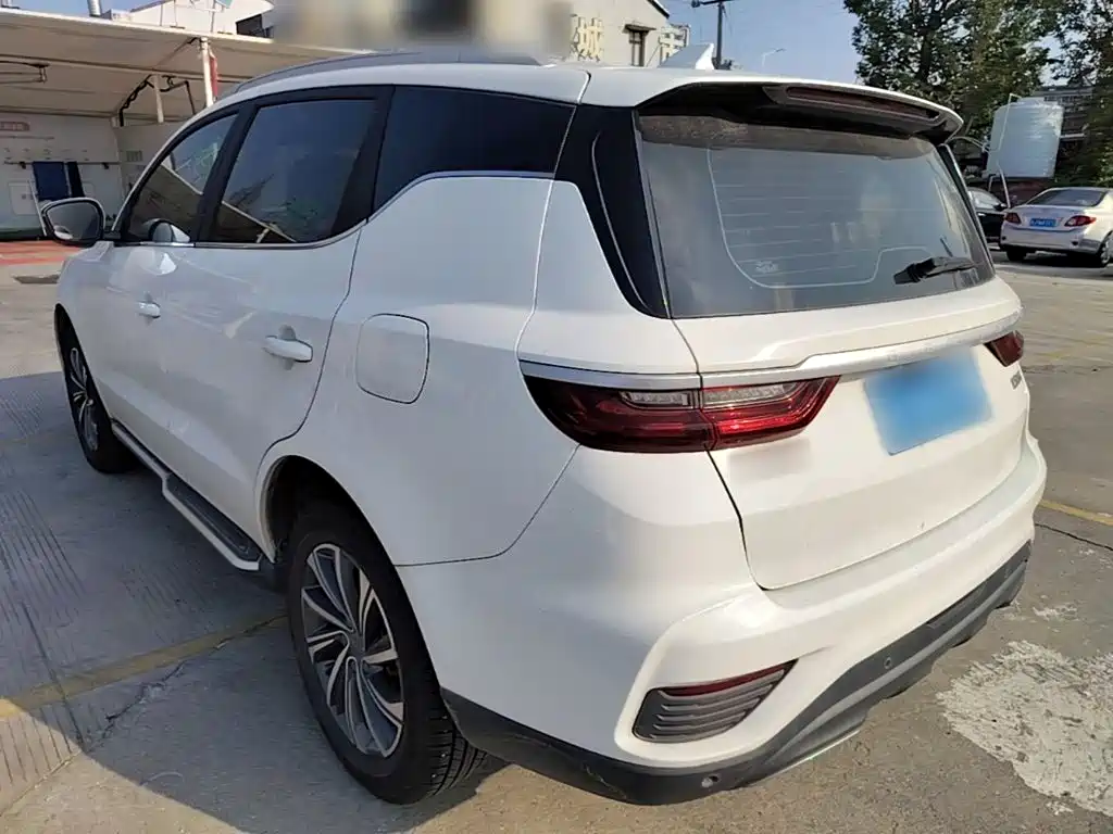 Geely Vision X6 — фото 5