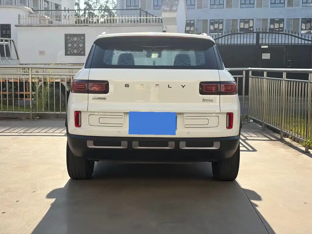 Geely Icon — фото 4