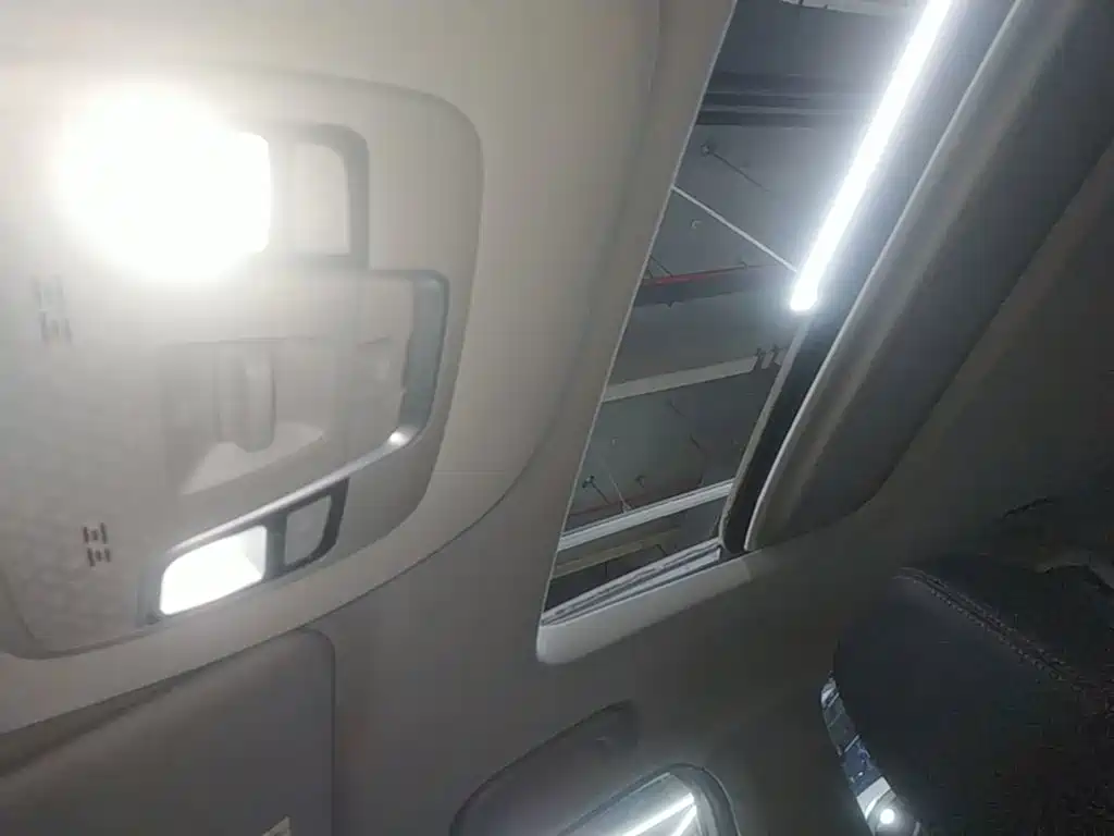 Geely Binyue — фото 18