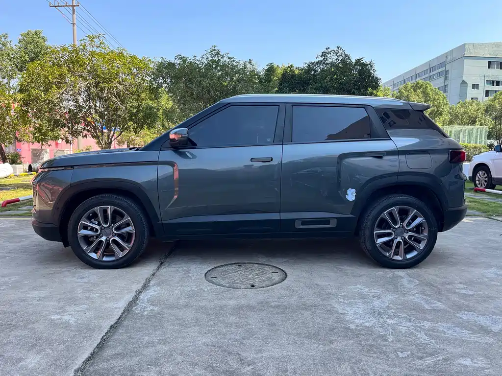 Geely Icon — фото 8