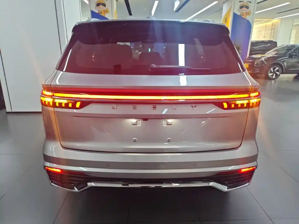 Geely Xingyue L — фото 6