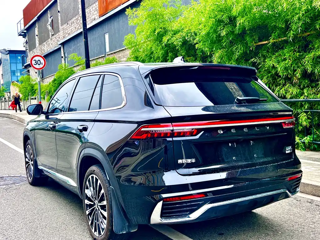 Geely Xingyue L — фото 7
