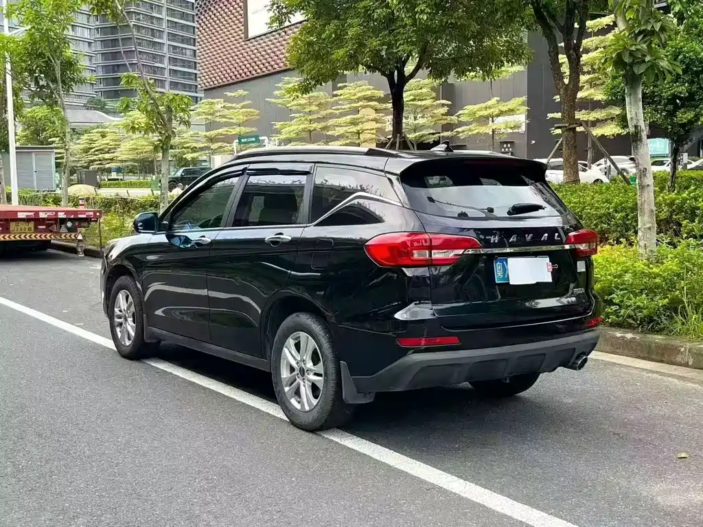 Haval M6 — фото 9