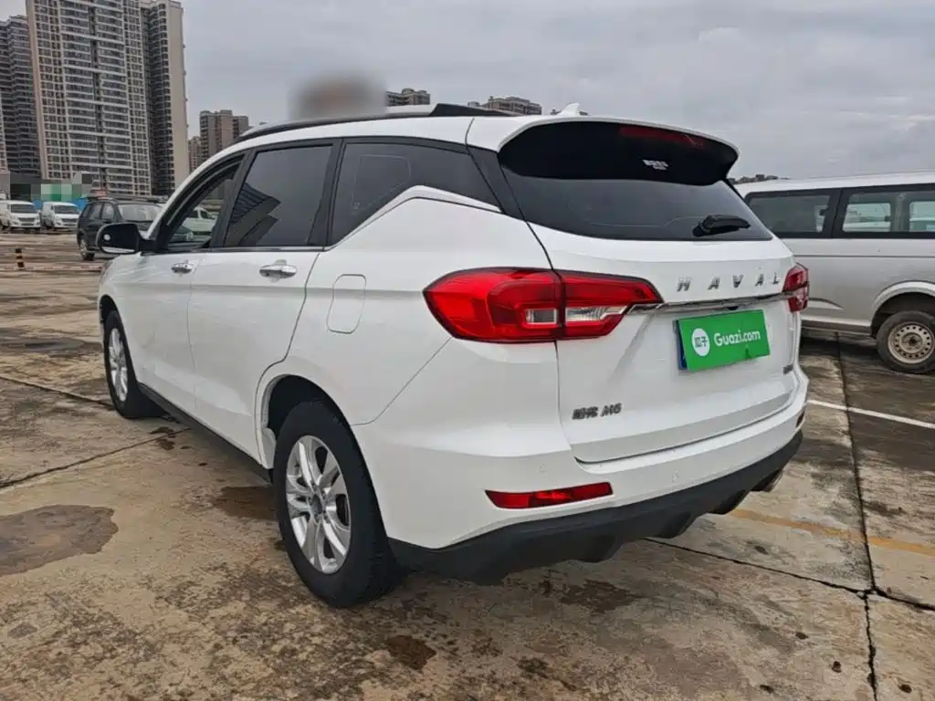 Haval M6 — фото 5
