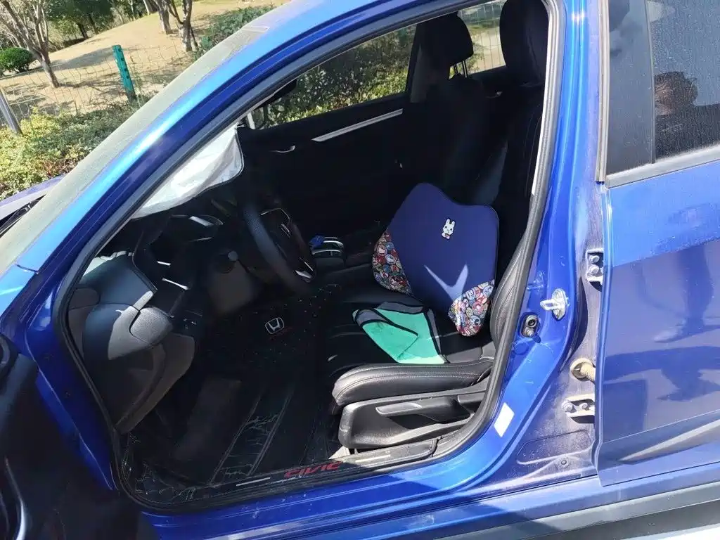 Honda Civic — фото 18