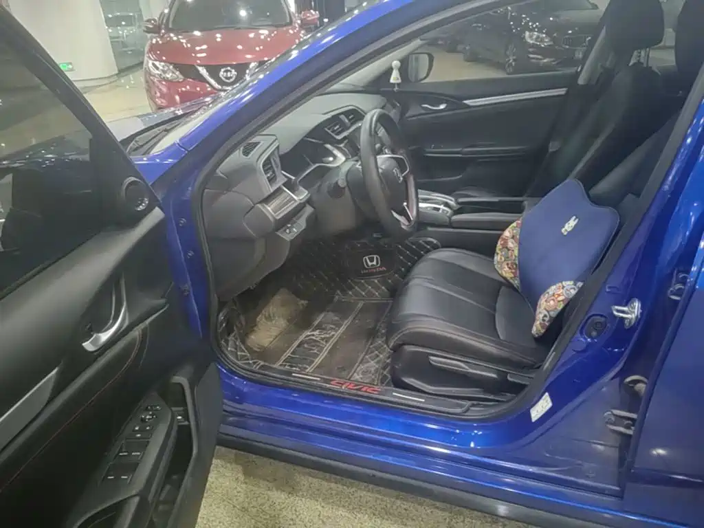 Honda Civic — фото 19