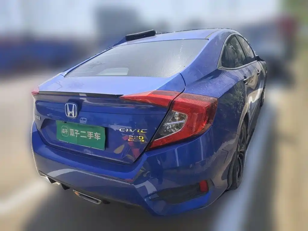 Honda Civic — фото 8