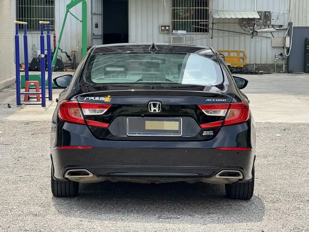 Honda Accord — фото 5
