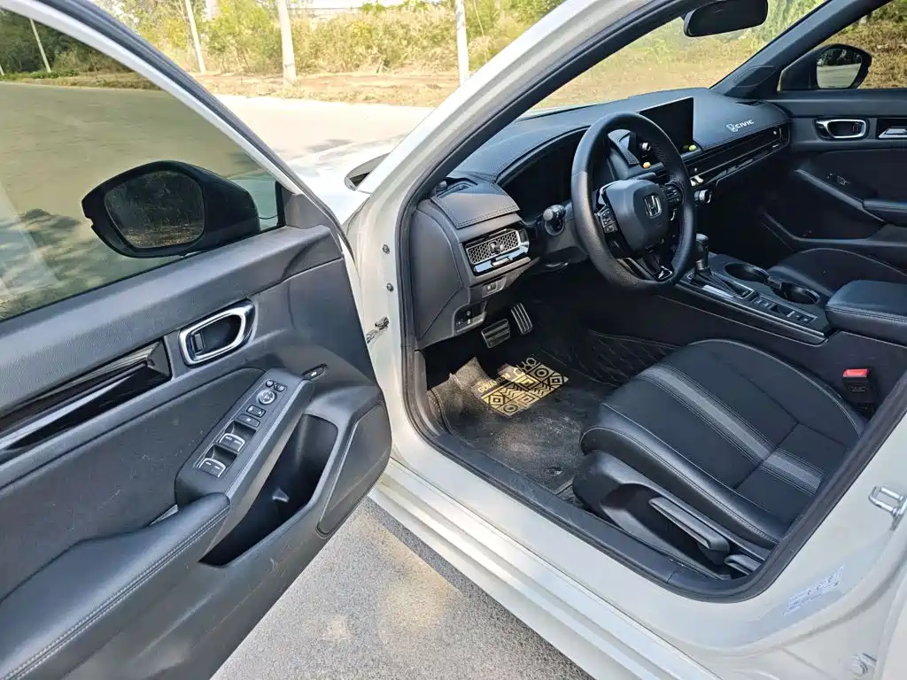 Honda Civic — фото 16