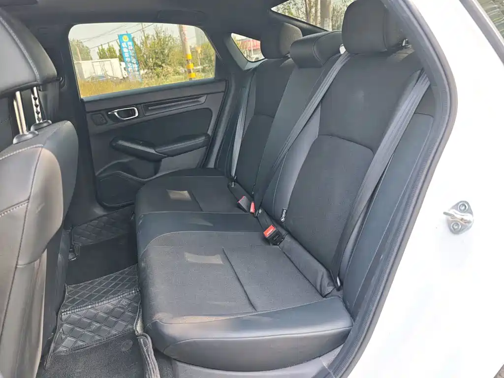 Honda Civic — фото 17