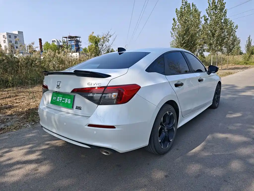 Honda Civic — фото 7