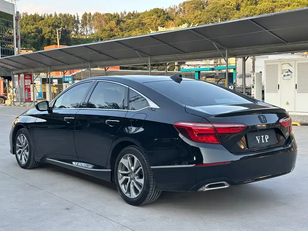 Honda Inspire — фото 4