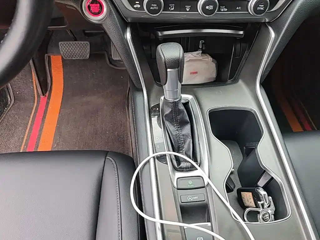 Honda Accord — фото 14