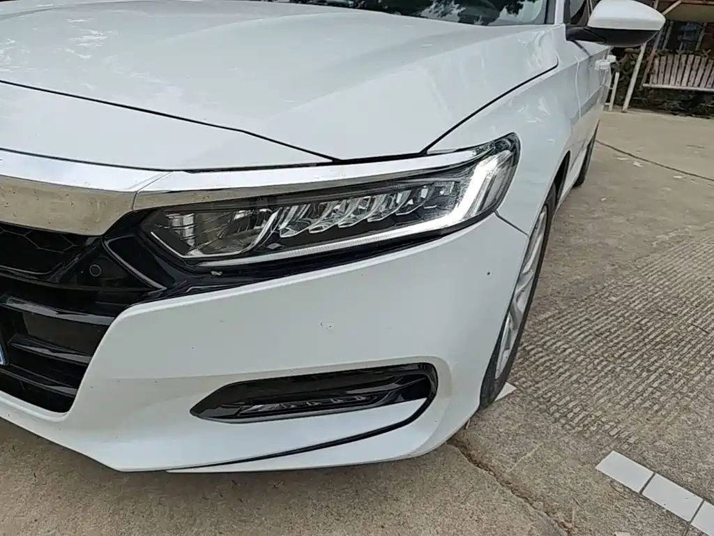 Honda Accord — фото 24