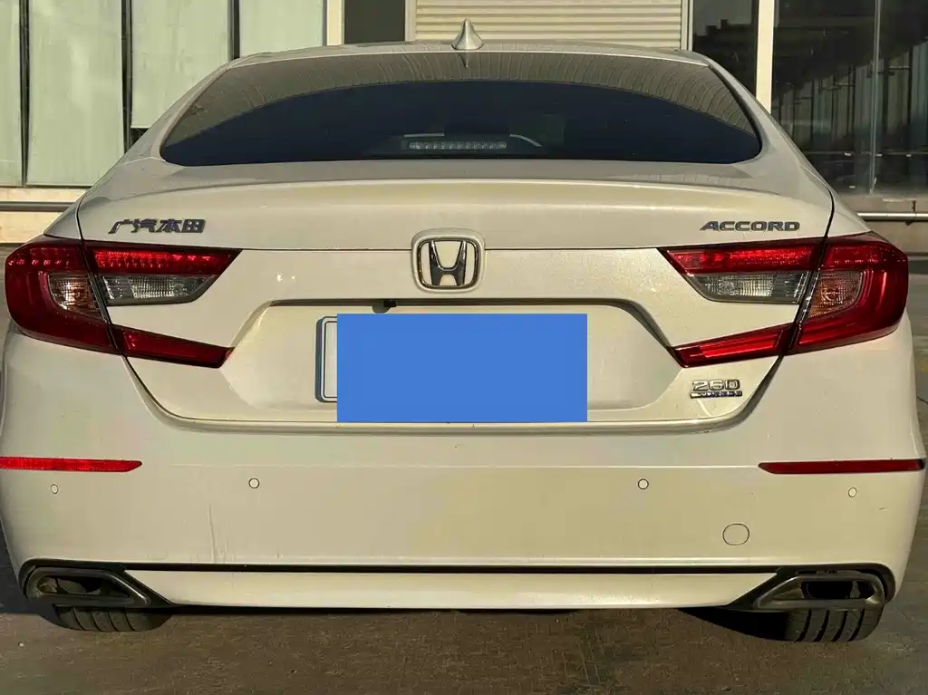 Honda Accord — фото 6