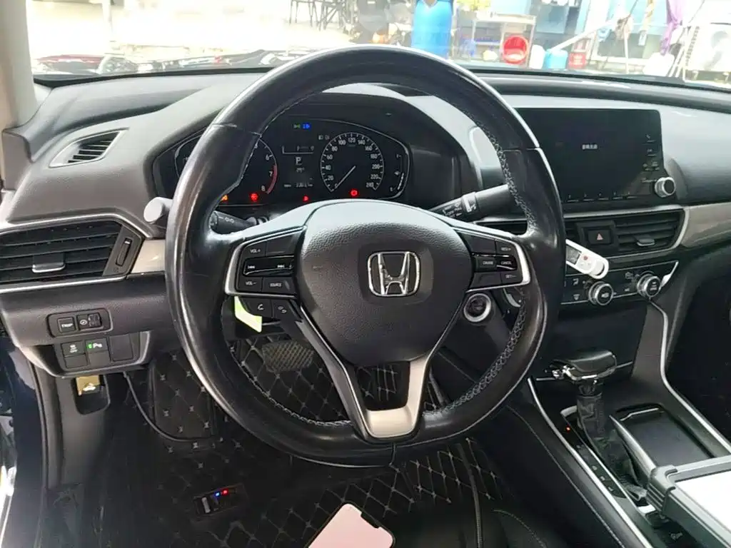 Honda Inspire — фото 11