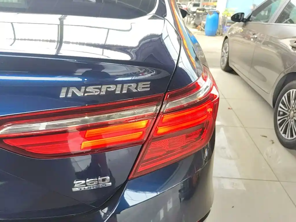 Honda Inspire — фото 8