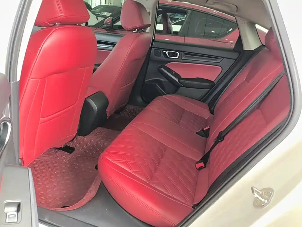 Honda Civic — фото 17