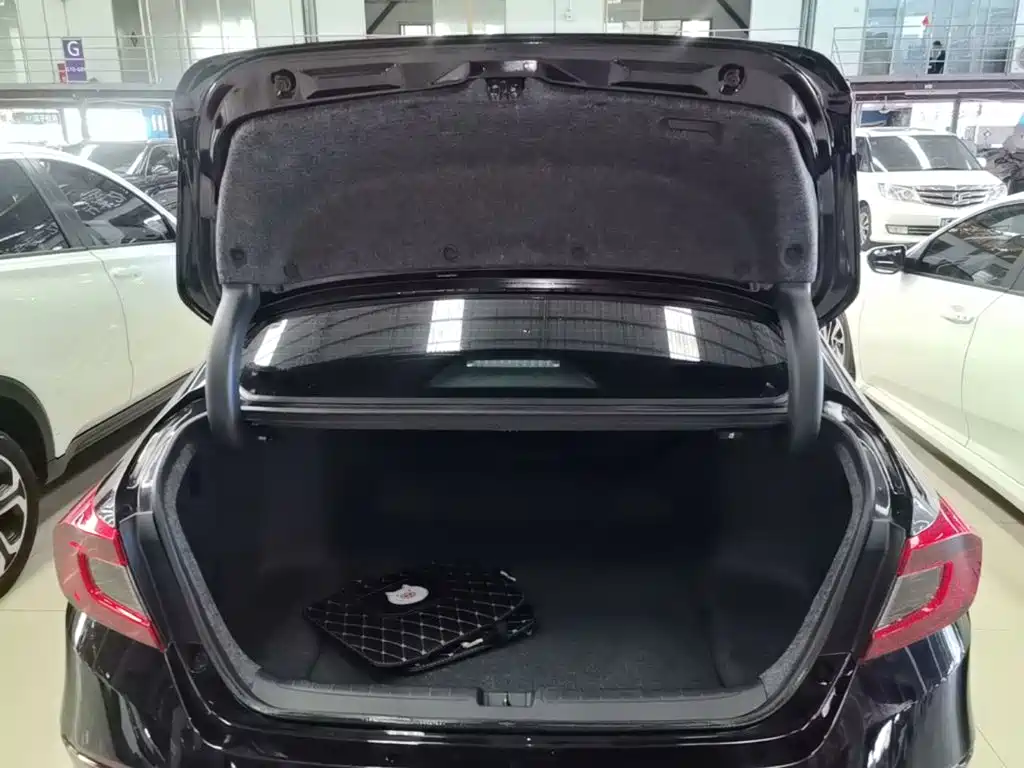Honda Accord — фото 19