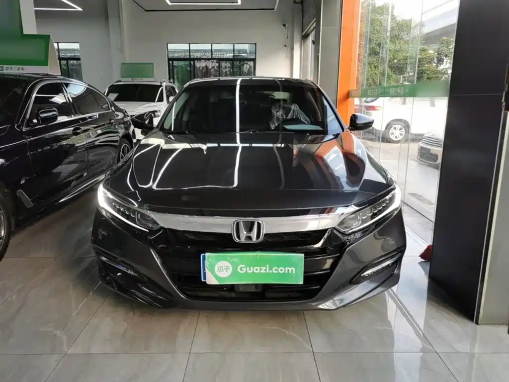 Honda Accord — фото 3