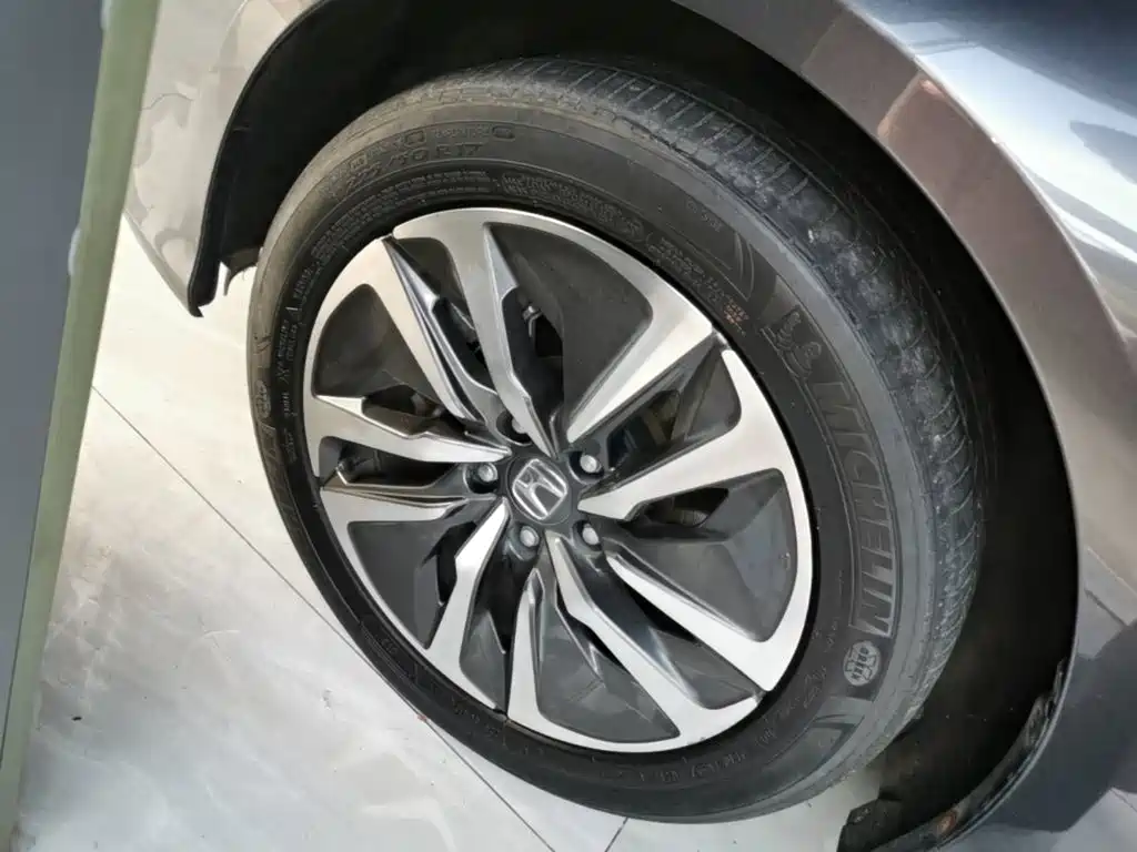 Honda Accord — фото 23