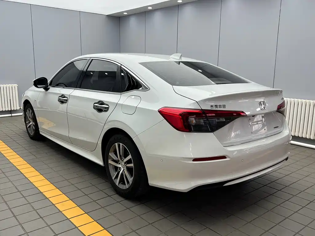 Honda Civic — фото 4