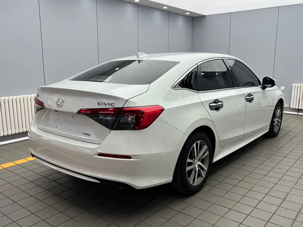 Honda Civic — фото 6