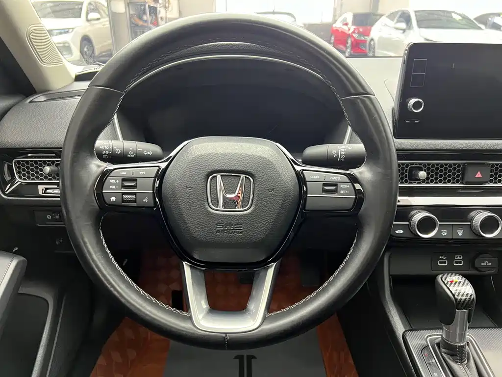 Honda Civic — фото 10