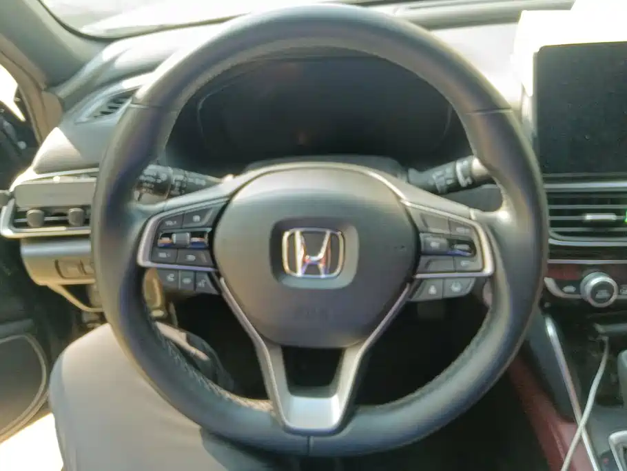 Honda Inspire — фото 15