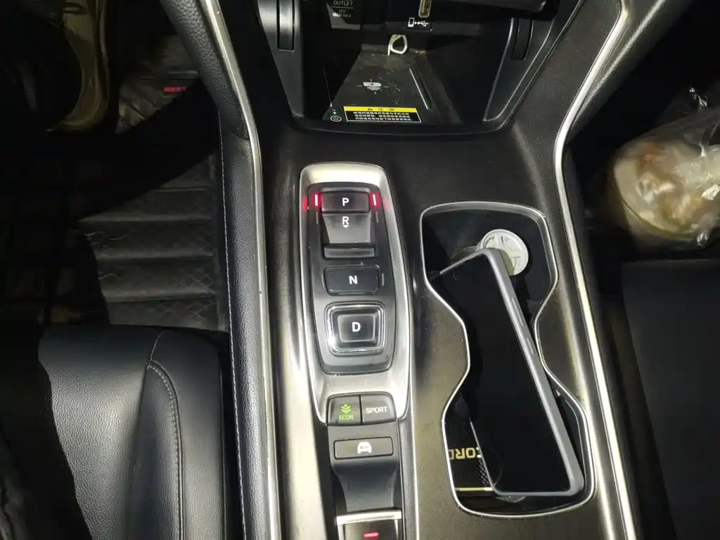 Honda Accord — фото 15