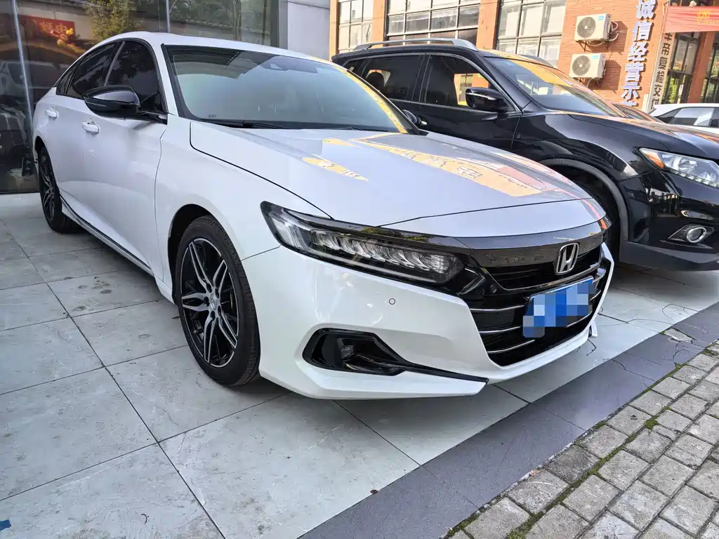Honda Accord — фото 3