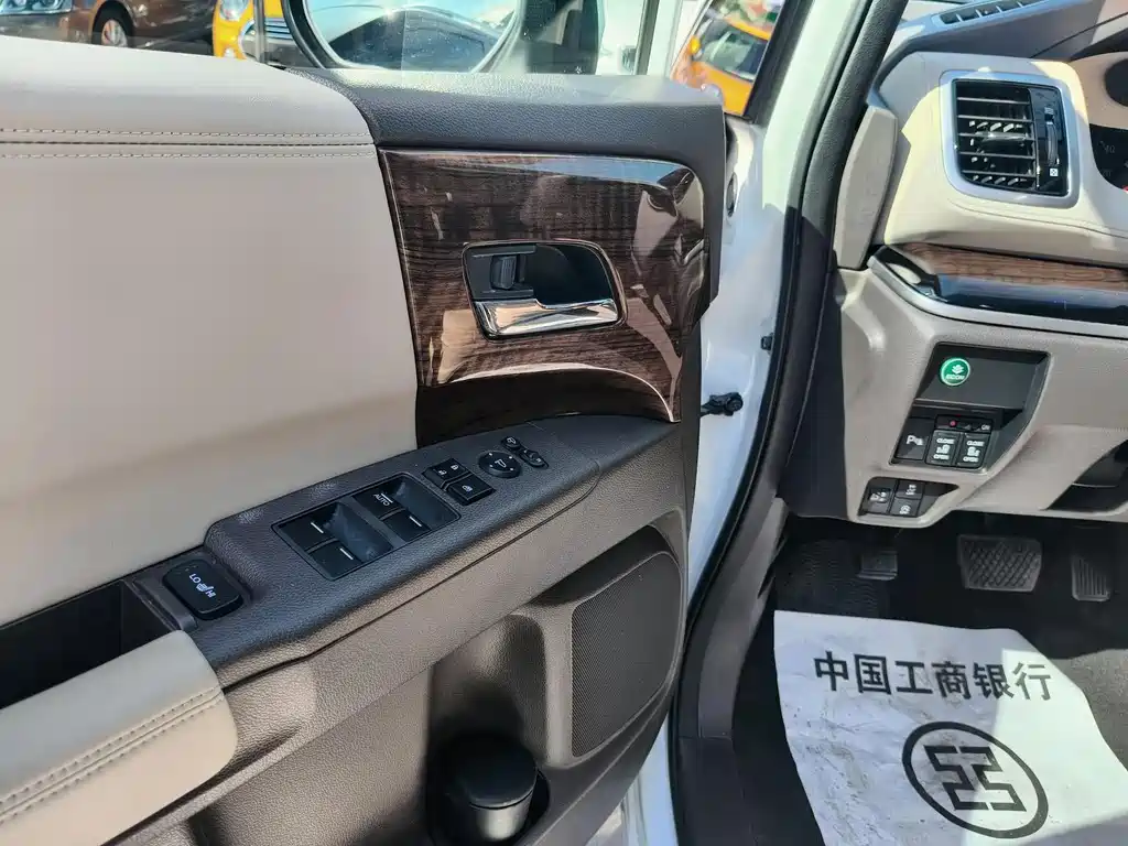 Honda Odyssey — фото 10