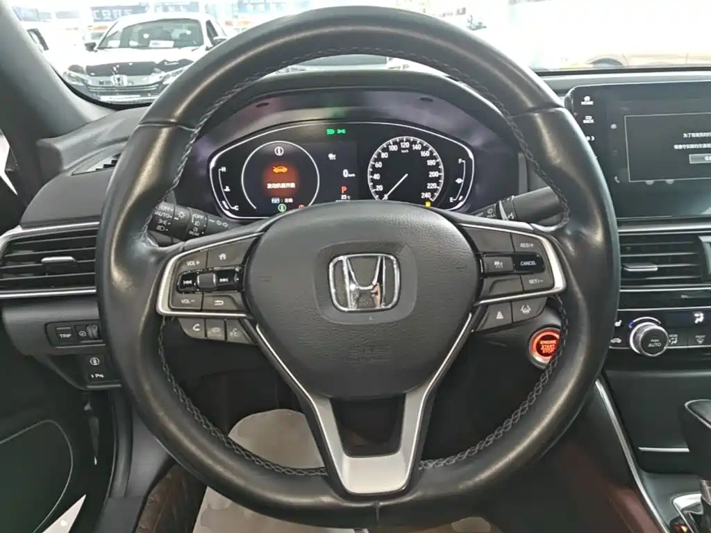 Honda Inspire — фото 11