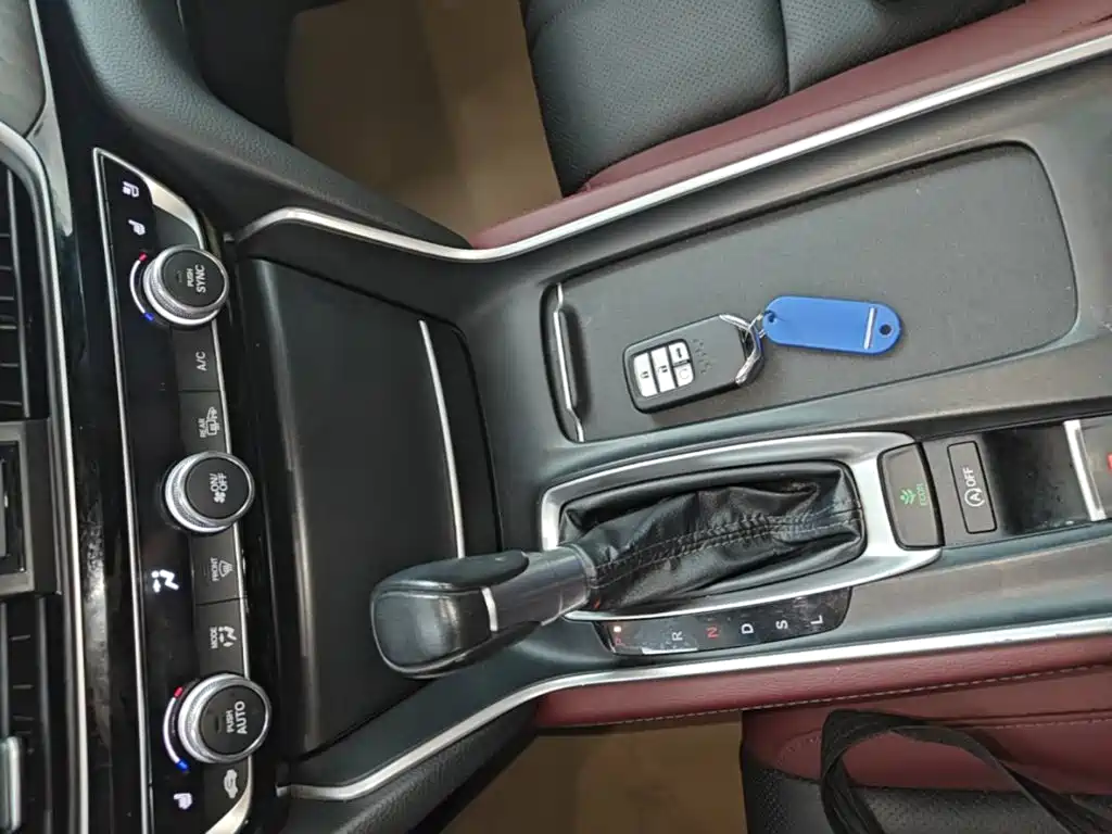 Honda Inspire — фото 14