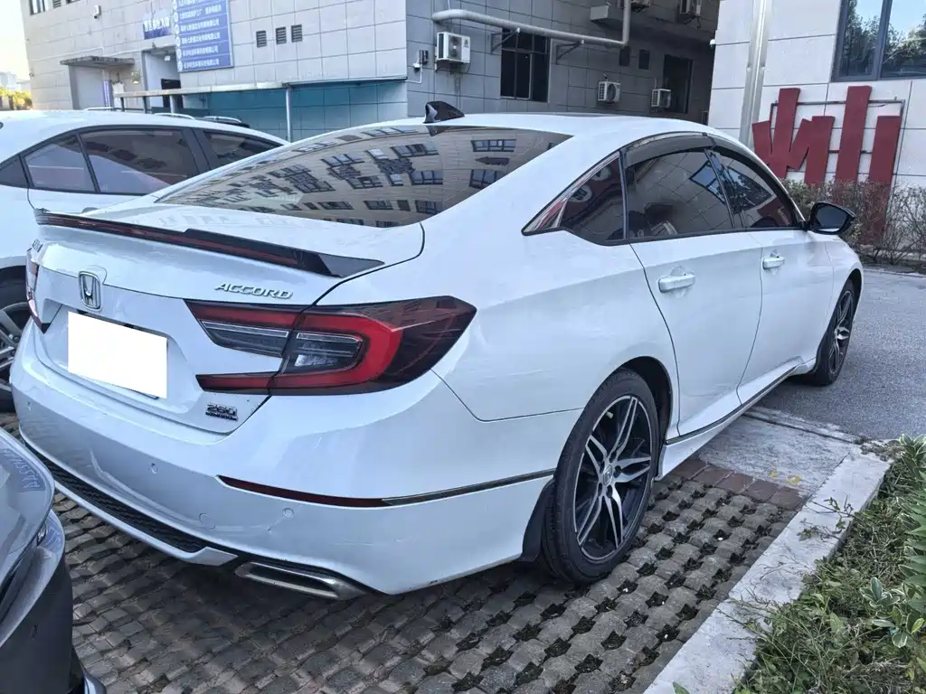 Honda Accord — фото 5