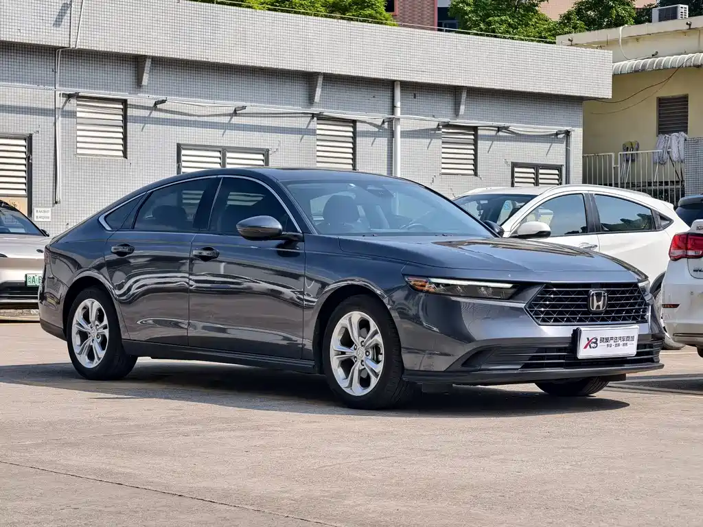 Honda Accord — фото 3