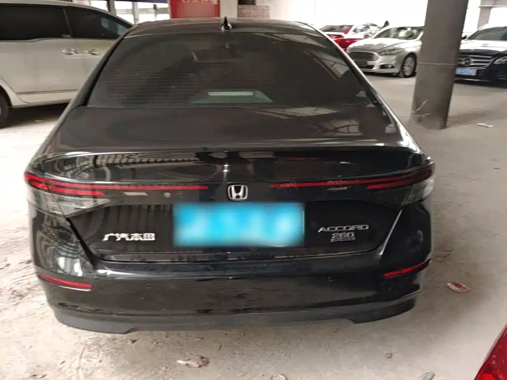 Honda Accord — фото 6