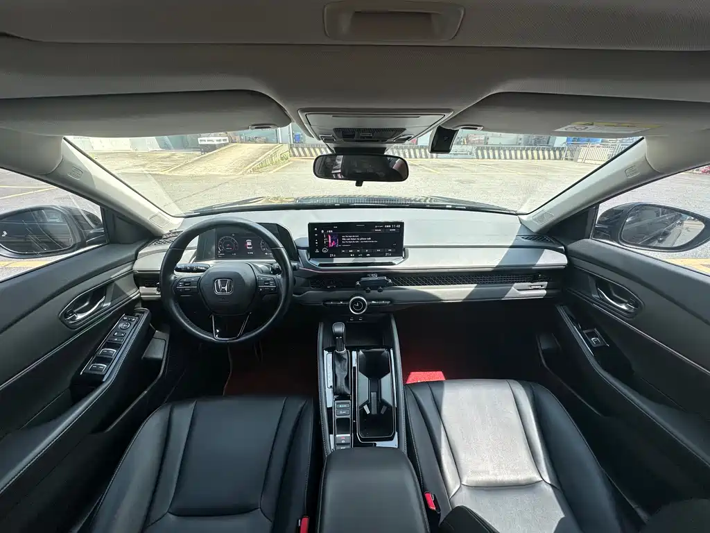 Honda Accord — фото 15