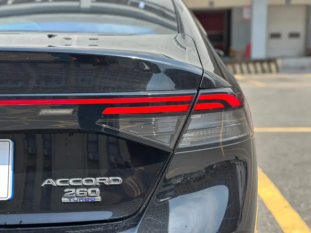 Honda Accord — фото 19