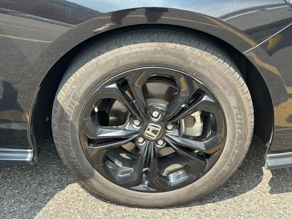 Honda Accord — фото 20
