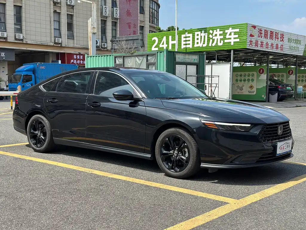 Honda Accord — фото 3