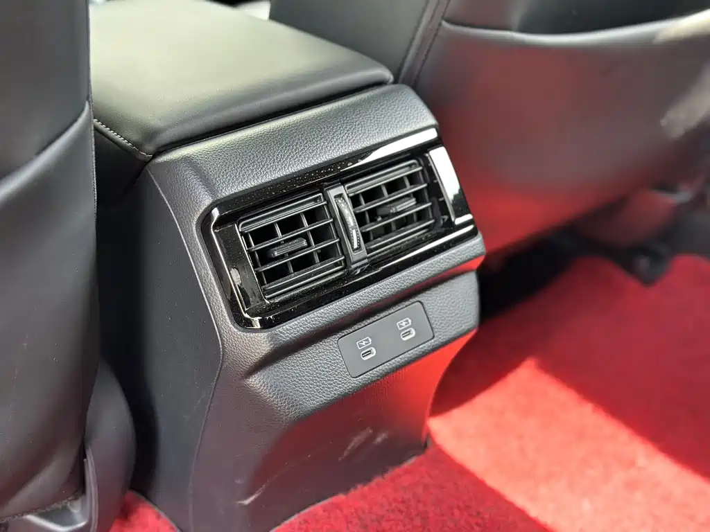 Honda Accord — фото 10