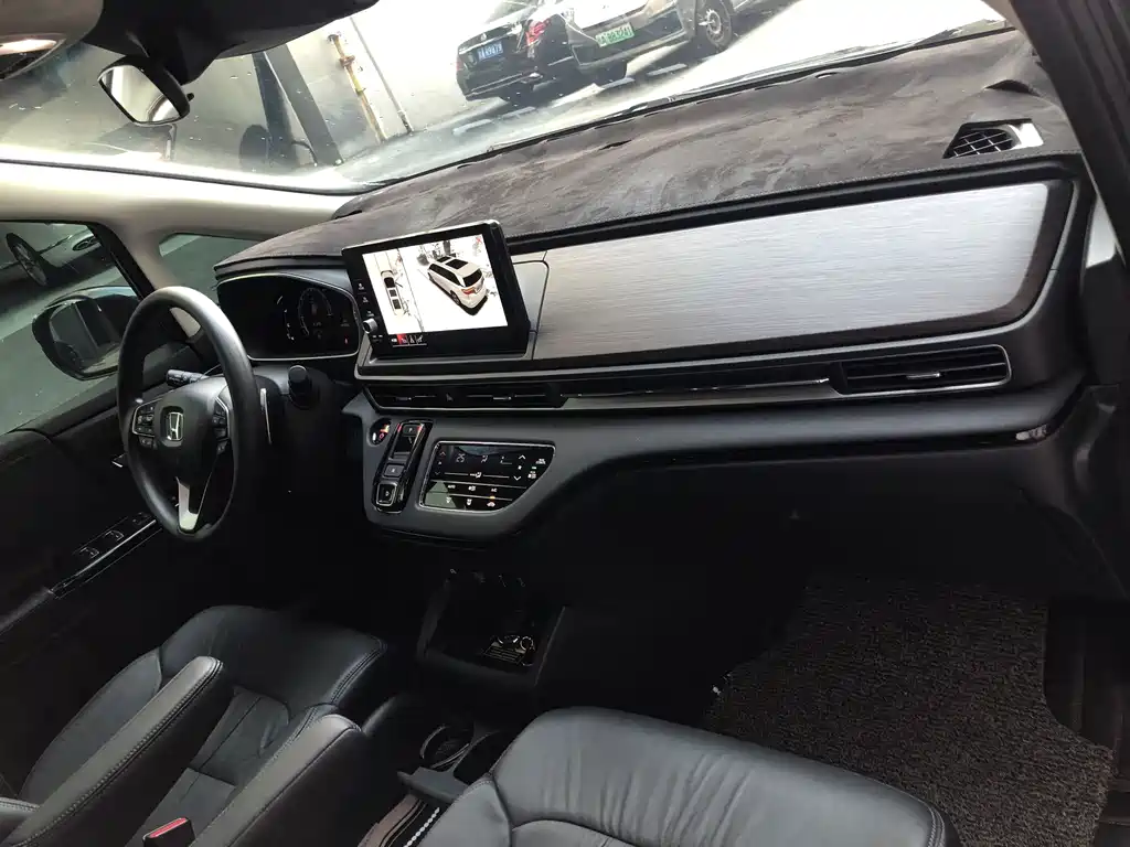 Honda Odyssey — фото 15