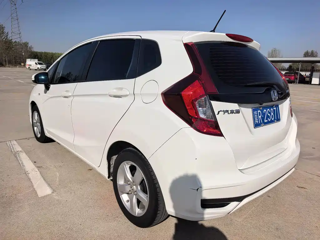 Honda Fit — фото 6