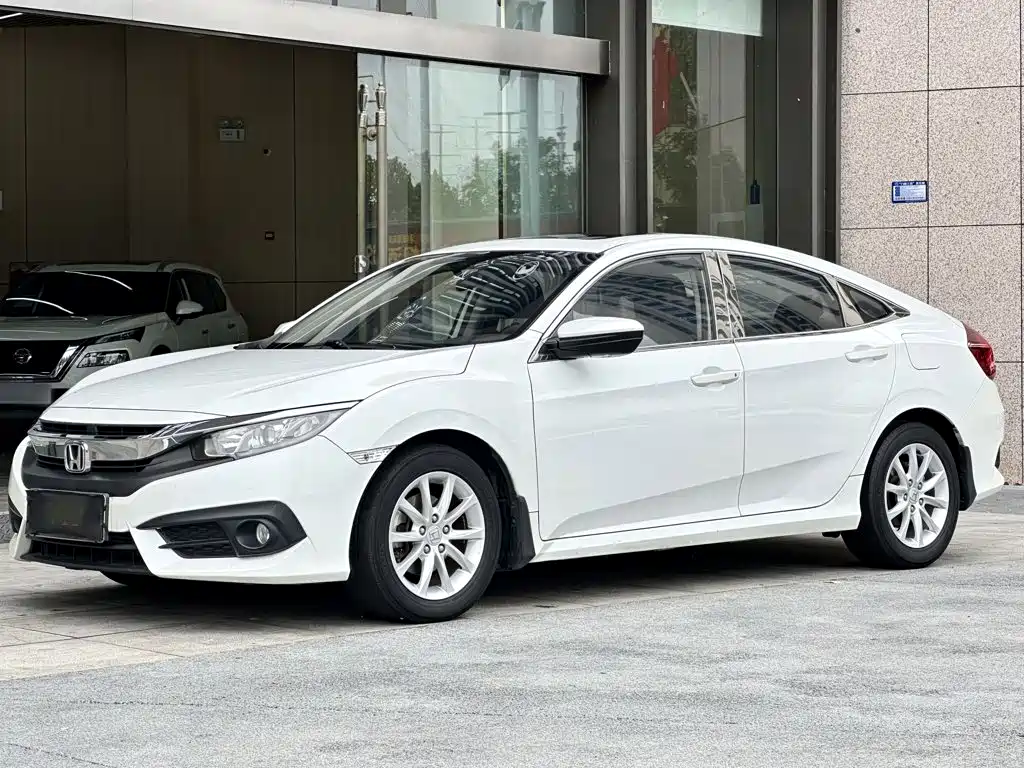 Honda Civic — фото 2