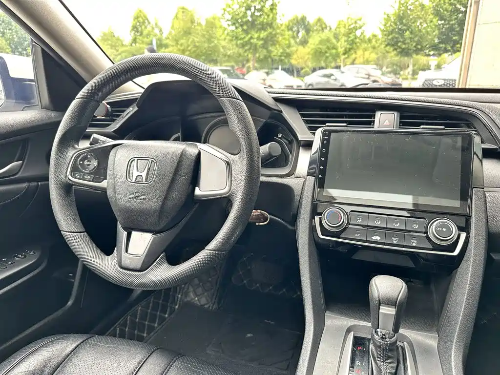 Honda Civic — фото 11