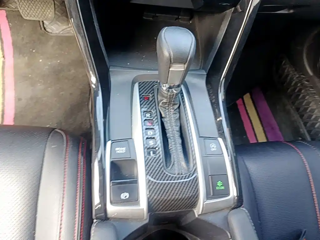 Honda Civic — фото 14
