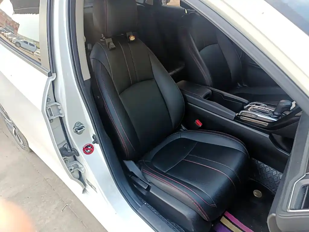 Honda Civic — фото 25