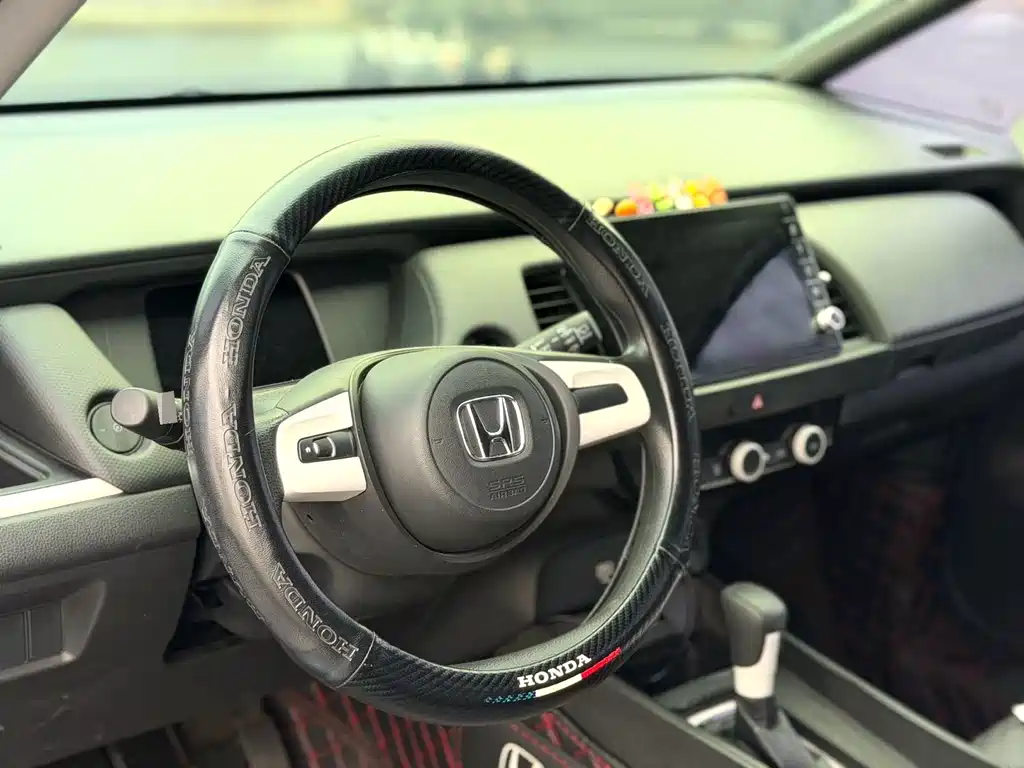 Honda Fit — фото 5